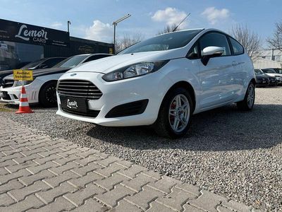 Gebraucht Ford Fiesta Trend 60 PS (44 kW) 2014 Weiß Kleinwagen