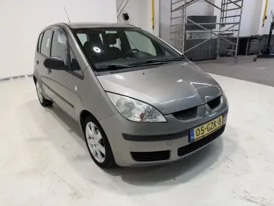 Gebraucht Mitsubishi Colt 75 PS (55 kW) 2008 Grau Limousine
