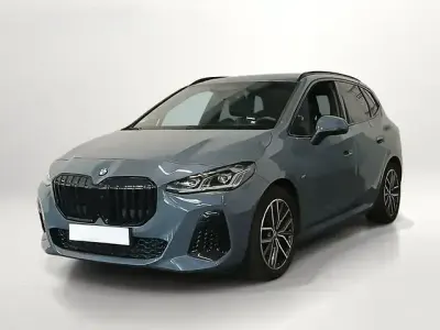 Gebraucht BMW 218 Active Tourer M Sport 136 PS (100 kW) 2025 Grau Van / Kleinbus