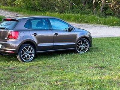 Gebraucht VW Polo 2015 Braun Kleinwagen