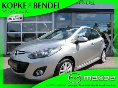 Gebraucht Mazda 2 Inclusive 102 PS (75 kW) 2011 Plutossilber metallic Kleinwagen