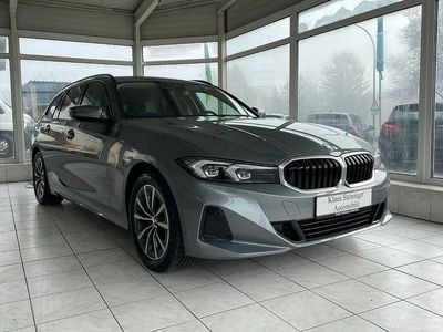 Grau Gebraucht 2022 BMW 320e Kombi | 25.850 € (Fairer Preis)