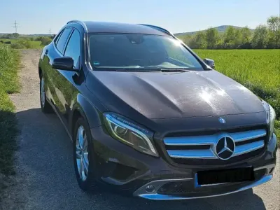 Gebraucht Mercedes GLA200 156 PS (114 kW) 2014 Braun SUV