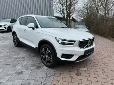 Usado Volvo XC40 Inscription 155 HP (114 kW) 2022 Branco SUV