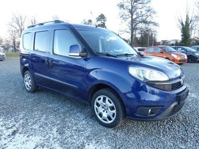 Colore esterno (blu ( vr487/b Gebraucht 2016 Fiat Doblò Van / Kleinbus | 7.499 € (Etwas zu teuer)