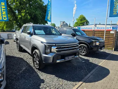 Neu Nissan Navara 190 PS (139 kW) 2026 Grau Pickup