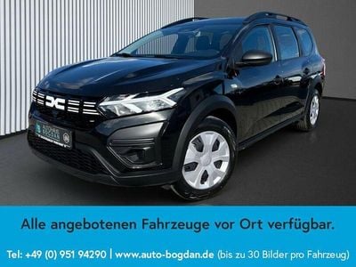 Gebraucht Dacia Jogger Comfort 110 PS (80 kW) 2024 Perlmuttschwarz Van / Kleinbus