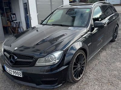 Mercedes C63 AMG