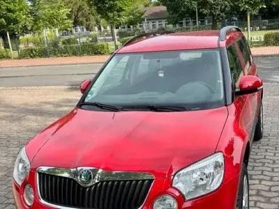 Gebraucht Skoda Yeti 110 PS (80 kW) 2012 Rot SUV