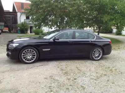 Gebraucht BMW 750L Performance 408 PS (300 kW) 2010 Schwarz Limousine