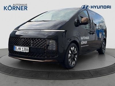 Gebraucht Hyundai Staria Signature 224 PS (164 kW) 2025 Schwarz Van / Kleinbus