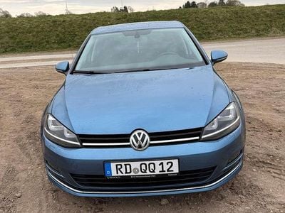 Gebraucht VW Golf VII Highline 122 PS (89 kW) 2013 Blau Limousine
