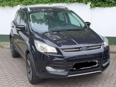 Gebraucht Ford Kuga Titanium 179 PS (131 kW) 2015 Schwarz SUV