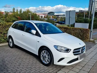 Gebraucht Mercedes B250e 218 PS (160 kW) 2021 Weiß Kleinwagen