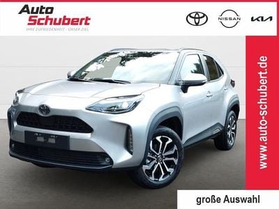 Gebraucht Toyota Yaris Cross 131 PS (96 kW) 2025 Silber SUV