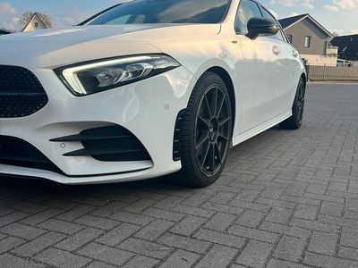 Usata Mercedes A200 AMG 163 CV (119 kW) 2018 Bianco Berlina