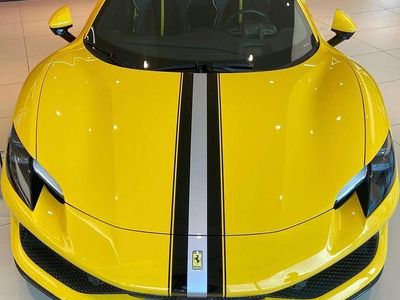 Gebraucht Ferrari 296 829 PS (609 kW) 2025 Gelb Cabrio