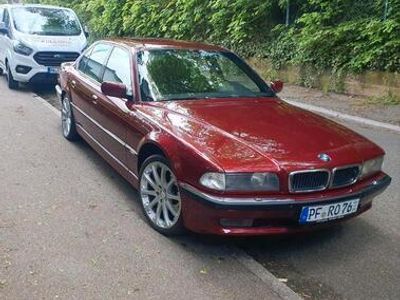 BMW 750