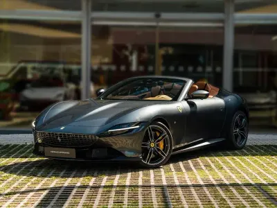 Neu Ferrari Roma 620 PS (456 kW) 2026 Grau Cabrio