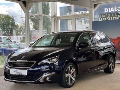 Blau Gebraucht 2014 Peugeot 308 Limousine | 8.990 € (Fairer Preis)