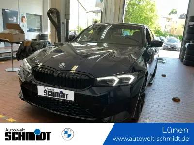 Gebraucht BMW 330 M Sport 245 PS (180 kW) 2023 Bmw individual transanitblau Limousine