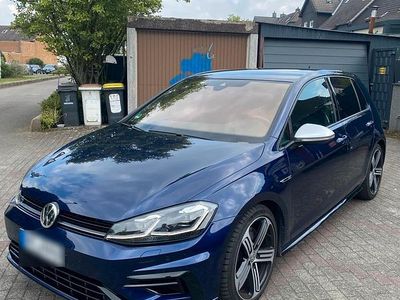 Blau Gebraucht 2017 VW Golf VII R Limousine | 27.990 € (Etwas zu teuer)