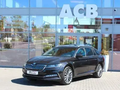 Gebraucht Skoda Superb LAURIN & KLEMENT 218 PS (160 kW) 2020 Black magic perleff. (metallic) Kombi