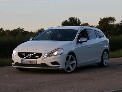 Gebraucht Volvo V60 R-Design 205 PS (150 kW) 2011 Weiß Kombi