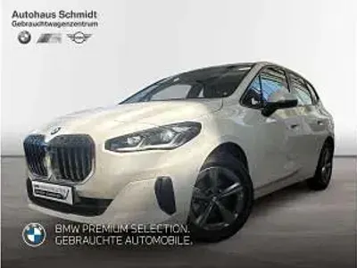 Gebraucht BMW 220 150 PS (110 kW) 2025 Weiß (alpinweiß uni) Coupé