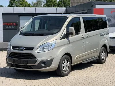 Gebraucht Ford Tourneo Custom Titanium 155 PS (114 kW) 2014 Grau Van