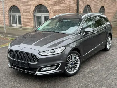 Gebraucht Ford Mondeo Vignale 179 PS (131 kW) 2017 Grau Kombi