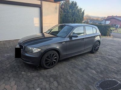 Gebraucht BMW 116 122 PS (89 kW) 2007 Grau Kleinwagen