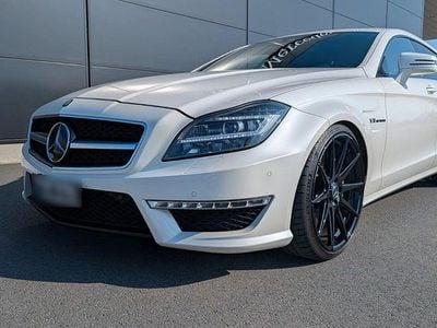 Gebraucht Mercedes CLS63 AMG Shooting Brake AMG 557 PS (409 kW) 2014 Weiß Kombi