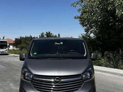 Gebraucht Opel Vivaro 145 PS (106 kW) 2015 Grau Van / Kleinbus