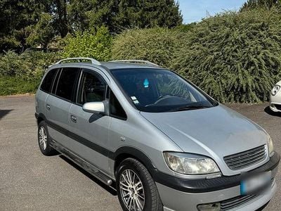 Second-hand Opel Zafira 101 CP (74 kW) 2003 Argintiu Monovolum