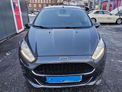 Gebraucht Ford Fiesta Celebration 101 PS (74 kW) 2017 Grau Limousine