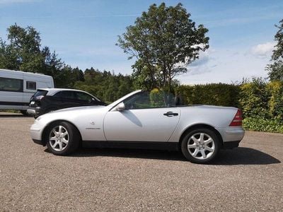 Gebraucht Mercedes SLK230 193 PS (141 kW) 1999 Silber Cabrio