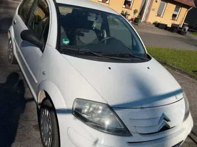 Gebraucht Citroën C3 69 PS (50 kW) 2009 Weiß Kleinwagen