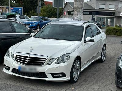 Mercedes E300