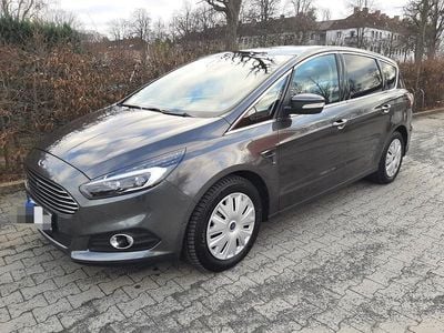 Gebraucht Ford S-MAX Titanium 179 PS (131 kW) 2016 Van / Kleinbus