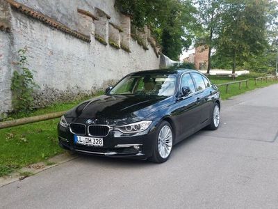 gebraucht BMW 328 i Luxury Line Automatik