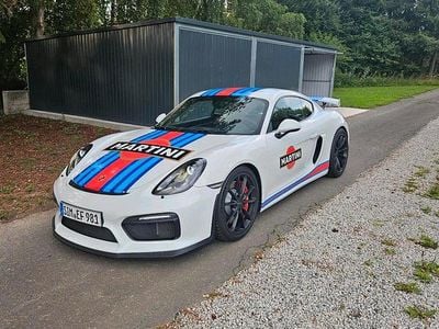 Porsche Cayman GT4