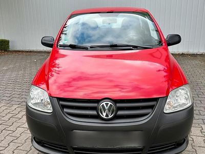 Gebraucht VW Fox 60 PS (44 kW) 2007 Rot Kleinwagen