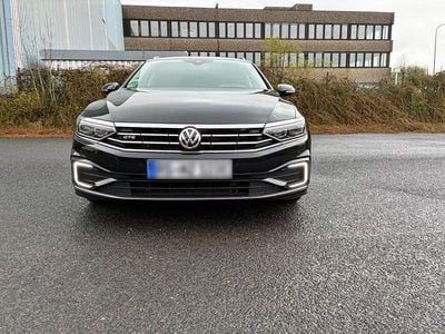 Second-hand VW Passat GTE 218 CP (160 kW) 2020 Negru Break