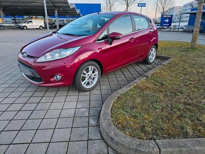 Gebraucht Ford Fiesta Titanium 97 PS (71 kW) 2010 Andere farben Kleinwagen