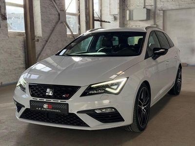 Weiß Gebraucht 2017 Seat Leon ST 4Drive Kombi | 15.990 € (Fairer Preis)