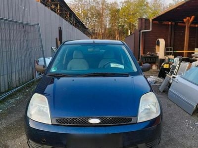 Usata Ford Fiesta 60 CV (44 kW) 2003 Blu Utilitaria