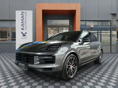 Gebraucht Porsche Cayenne S 519 PS (381 kW) 2024 Quarzitgraumetallic SUV