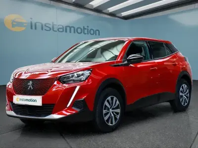 Gebraucht Peugeot e-2008 100 kW (136 PS) 2023 Rot SUV