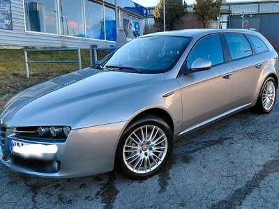 Gebraucht Alfa Romeo 159 136 PS (100 kW) 2011 Silber Kombi